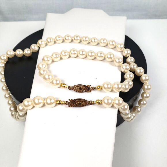 Vintage Knotted Faux Pearl Gold Tone Fish Hook Clasp 17"  Necklace & 7” Bracelet - Picture 10 of 16